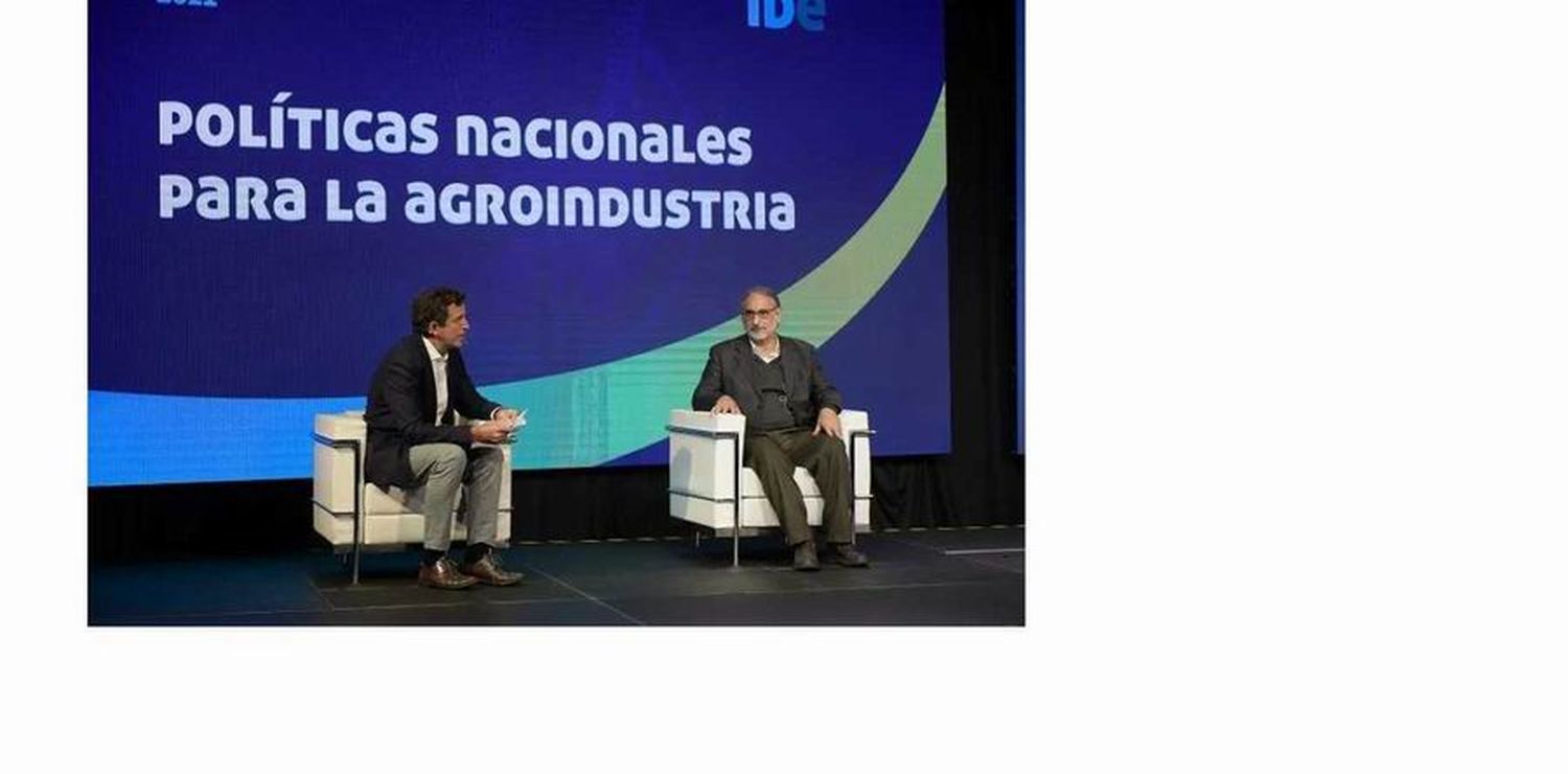 Ante ejecutivos de IDEA, Basterra defendió las restricciones a la carne