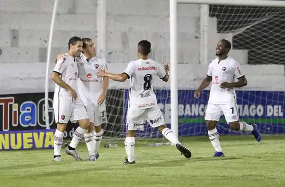 Newell’s solo conoce de victorias contra Central Córdoba de Santiago del Estero