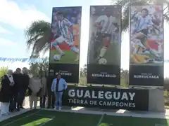 Gualeguay celebra a sus campeones mundiales con un homenaje en el acceso a la ciudad