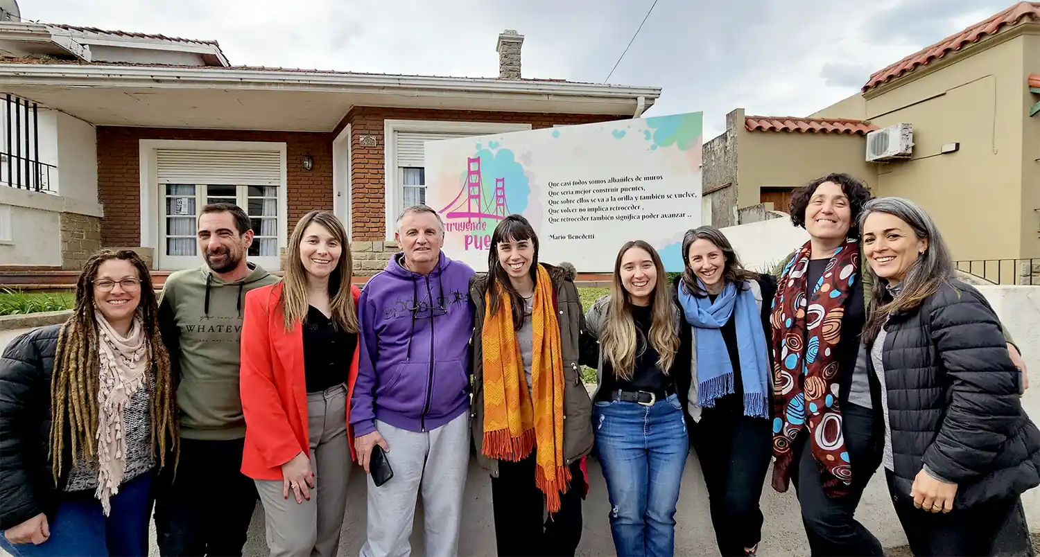 ONG “Construyendo Puentes” Necochea-Quequén