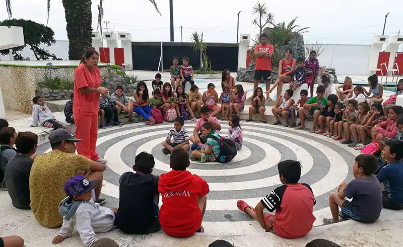 Taller de salud bucal en la colonia de vacaciones