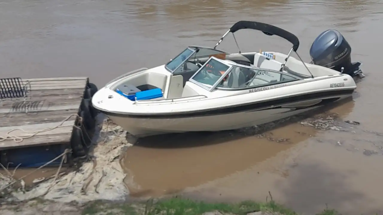 En el hecho intervinieron personal de criminalística y de Prefectura Naval.
