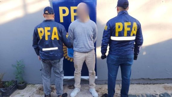 Detuvieron a la pareja que envió correos intimidatorios a la web de la AMIA