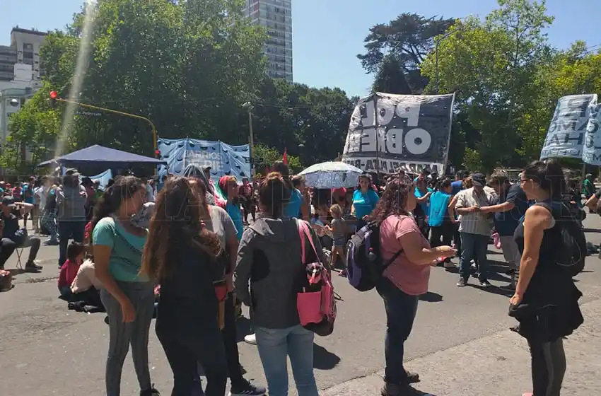 Organizaciones sociales se movilizaron al Municipio