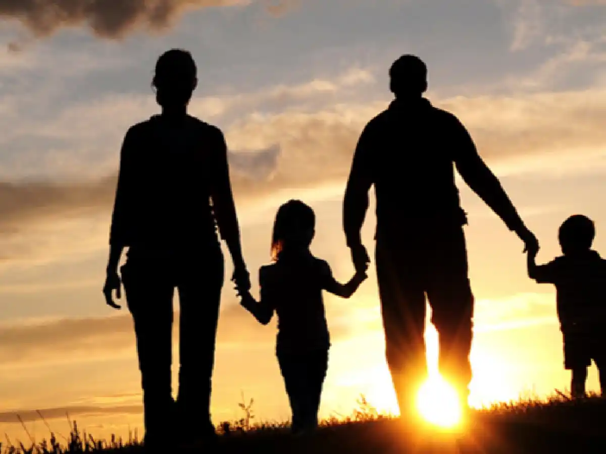 Un menor se convirtió en el primer adoptante de sus padres