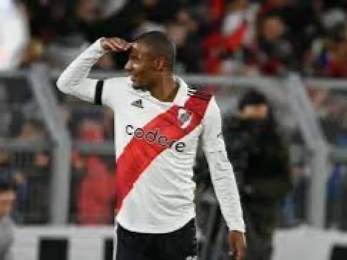 En un partidazo, River venció a Defensa y Justicia y extendió la ventaja como único líder