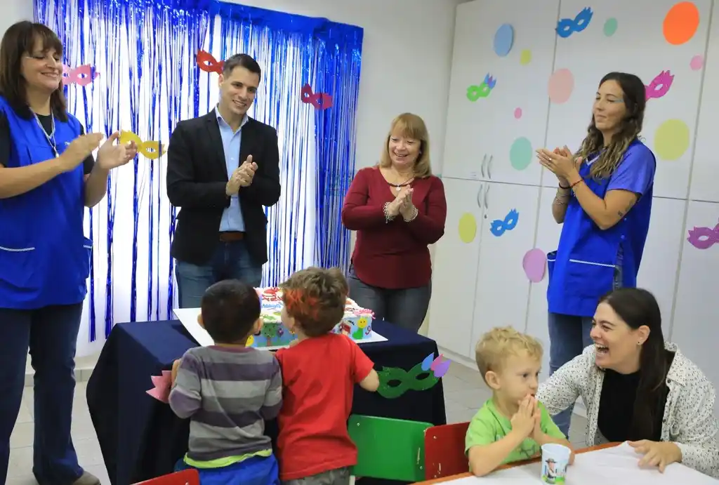 El Intendente Viotti participó de la celebración de los 10 años del Jardín Municipal