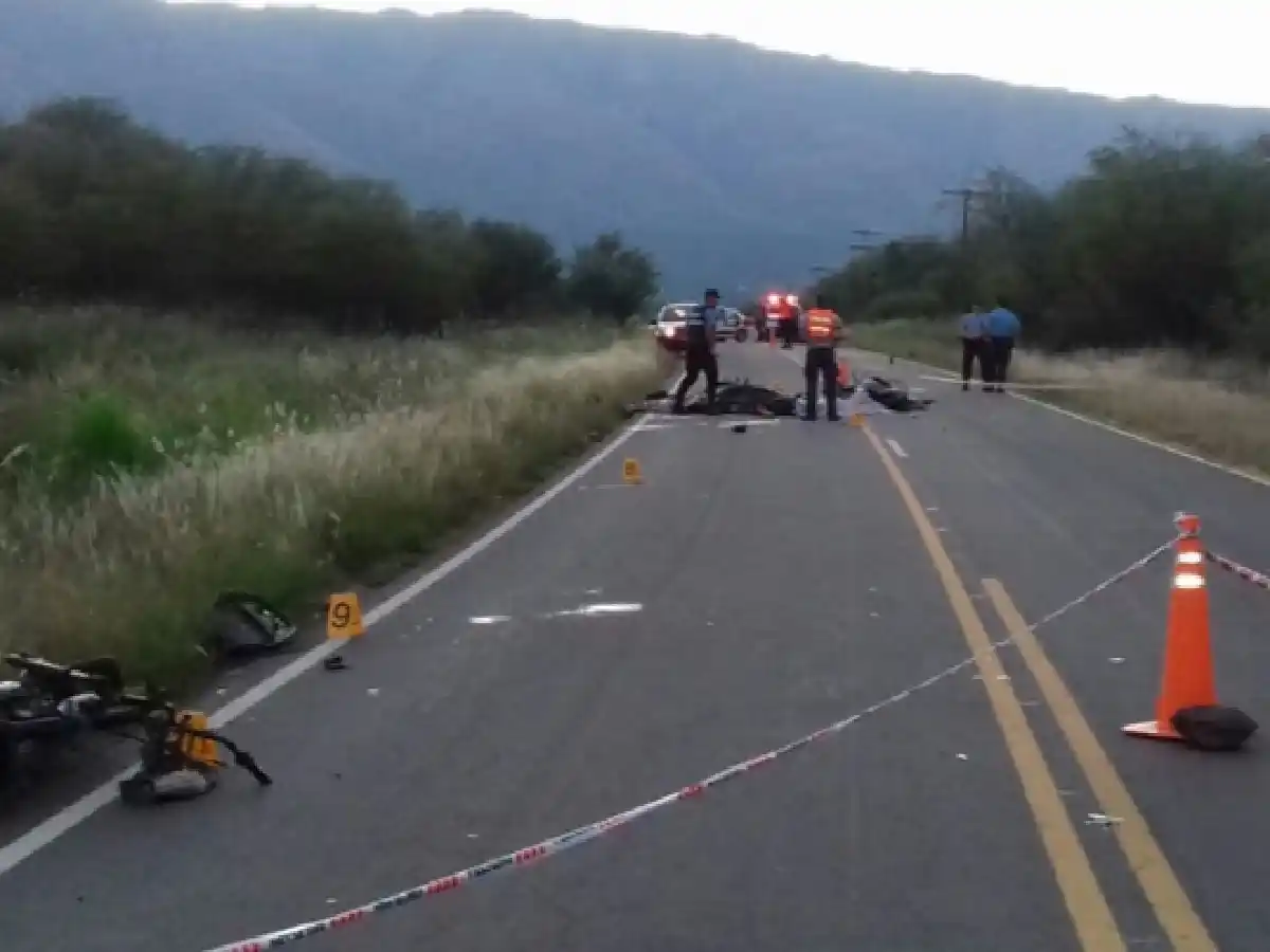 Tres muertos y dos heridos en un triple choque de motocicletas en Traslasierra