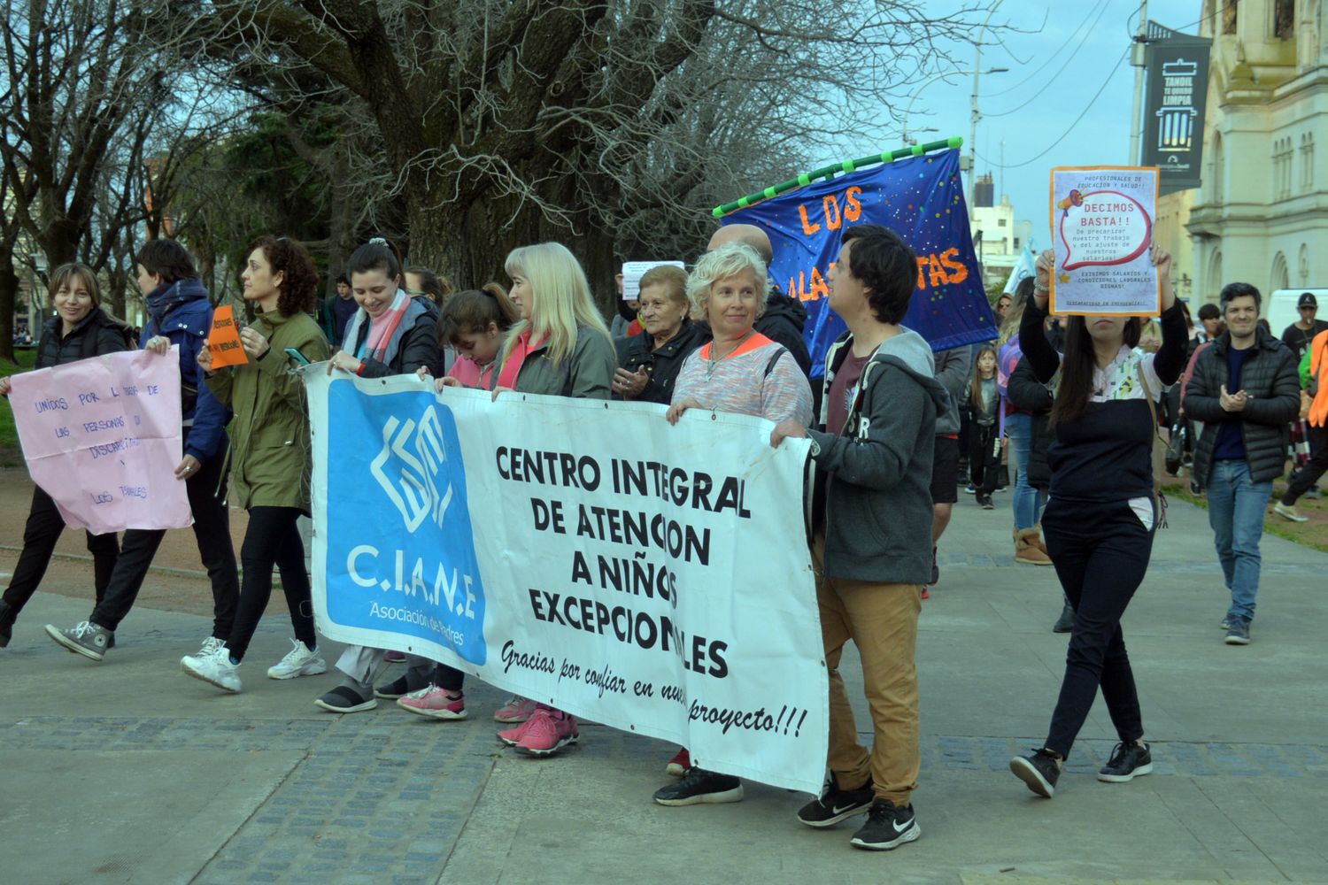 Tercera jornada de movilización impulsada por prestadores de discapacidad y familiares