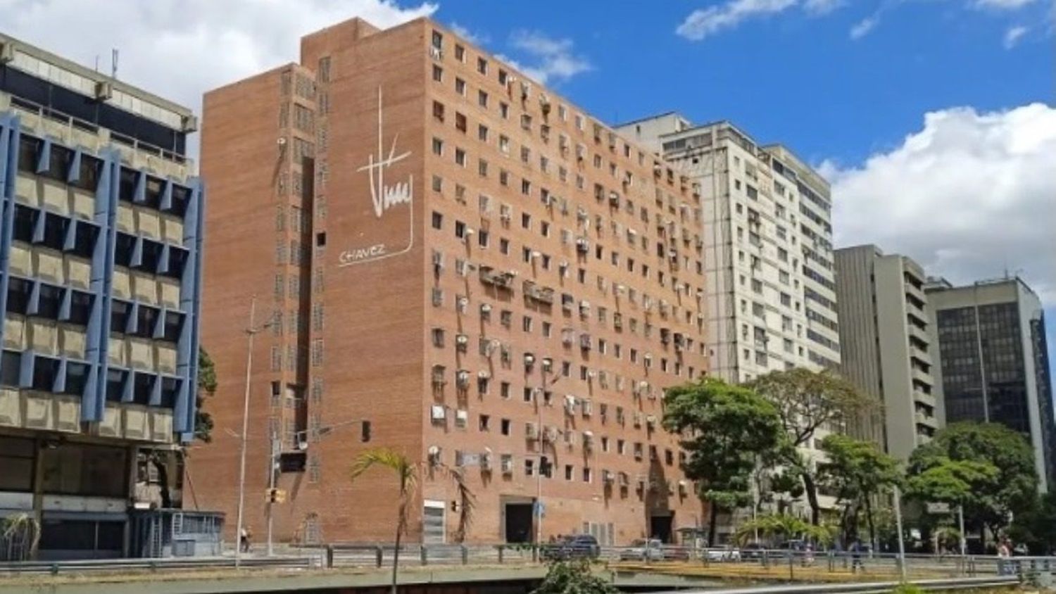 Hombre disparó a su pareja y luego se quitó la vida en apartamento de la Misión Vivienda en Caracas