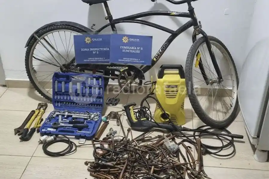 Se escaparon ante la voz de alto: uno fue detenido