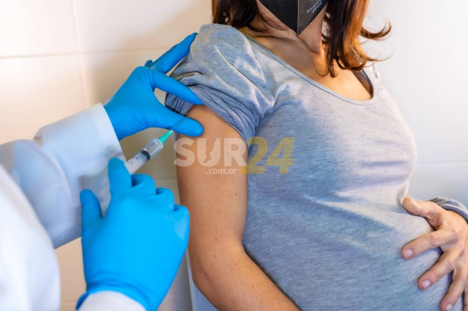 Vacunación para embarazadas: tendrán prioridad incluso sin factores de riesgo