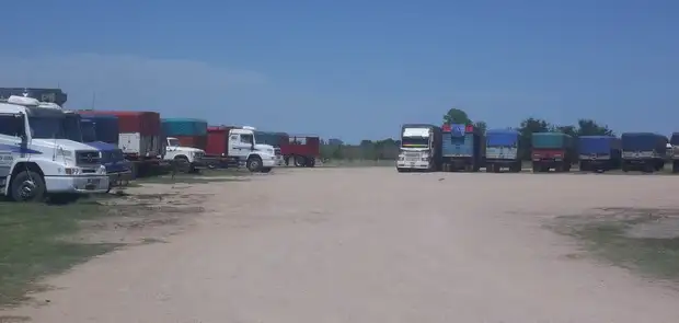 Los camioneros no podrán  estacionar en la planta urbana 