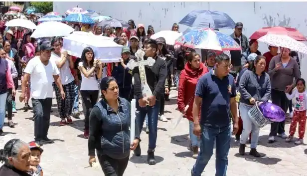 "Discúlpame, acabo de matar a tu hija": el mensaje de la abuela que asesinó a su nieta