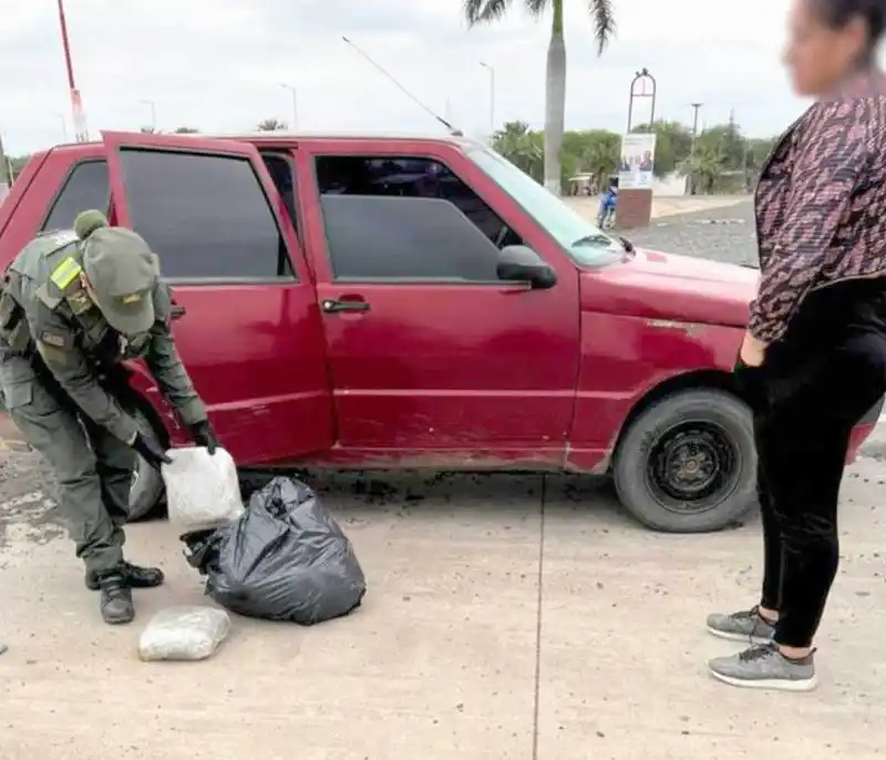 Pasajera de remise, detenida 
con más de 7 kilos de droga