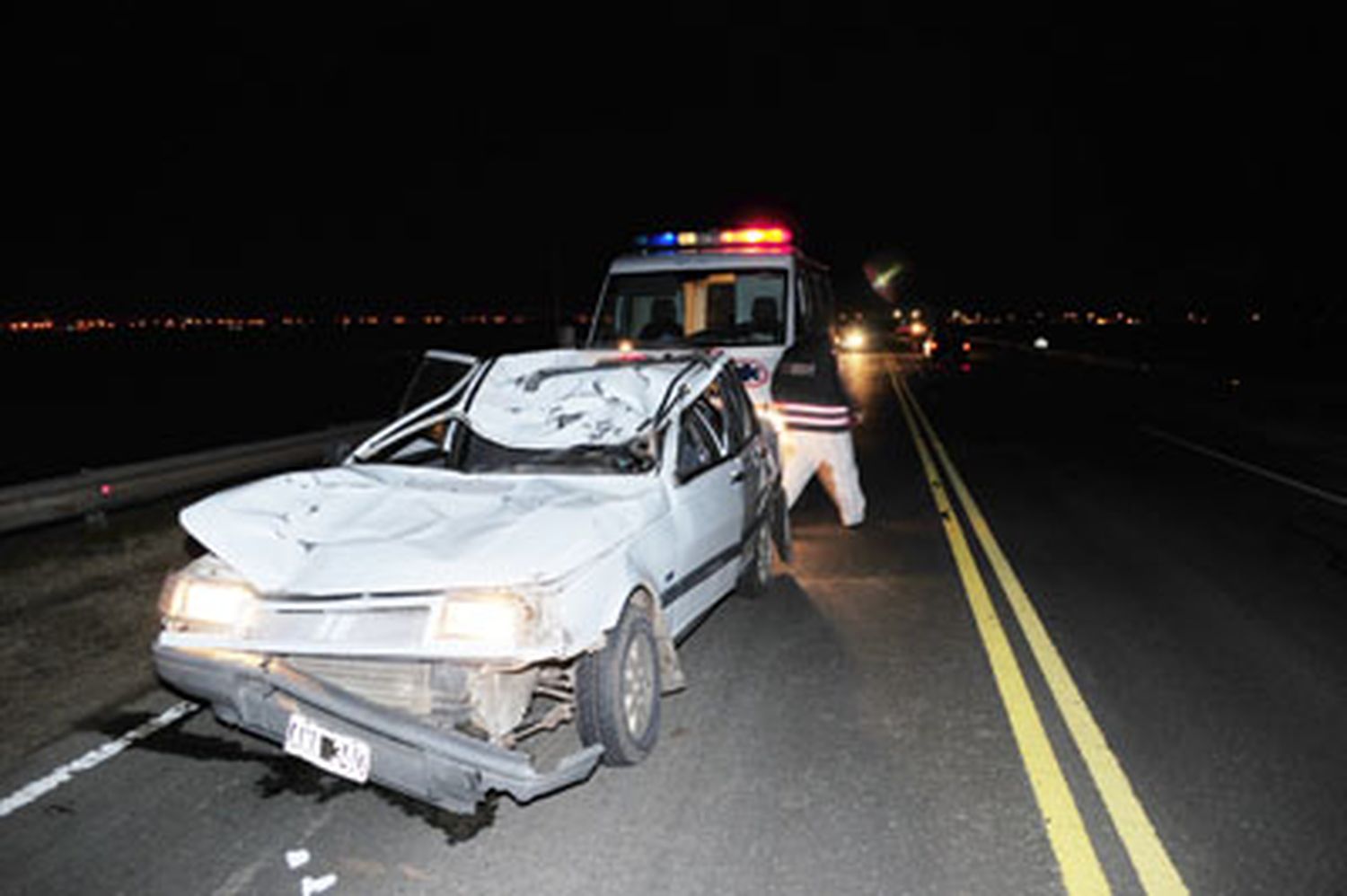   Tres autos protagonizaron anoche un gravísimo accidente en la ruta 136