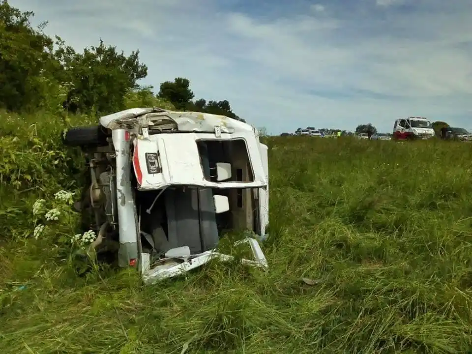 Luto en General Las Heras tras muerte de enfermeras en un accidente en la ruta 6