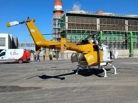 Traslado de herido al Heca. Foto: La Capital.