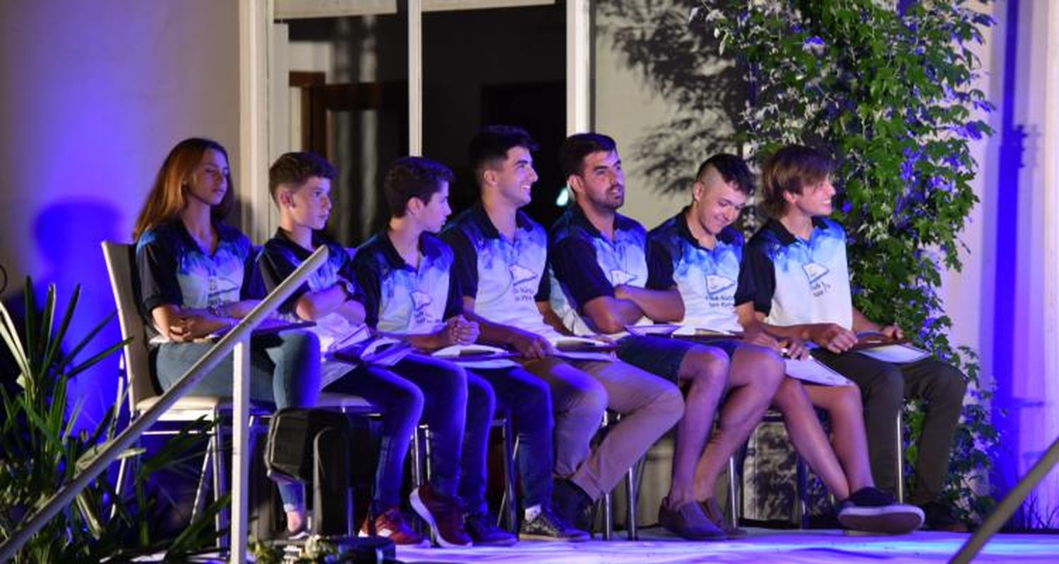 Náutico distinguió a casi todos sus deportistas en los Paulino
