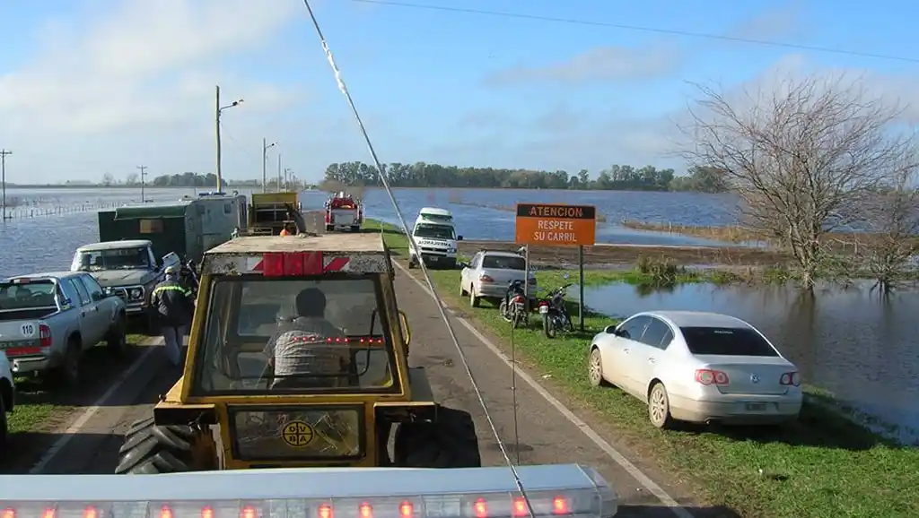 General Paz: Localidad de Villanueva sigue aislada por las inundaciones