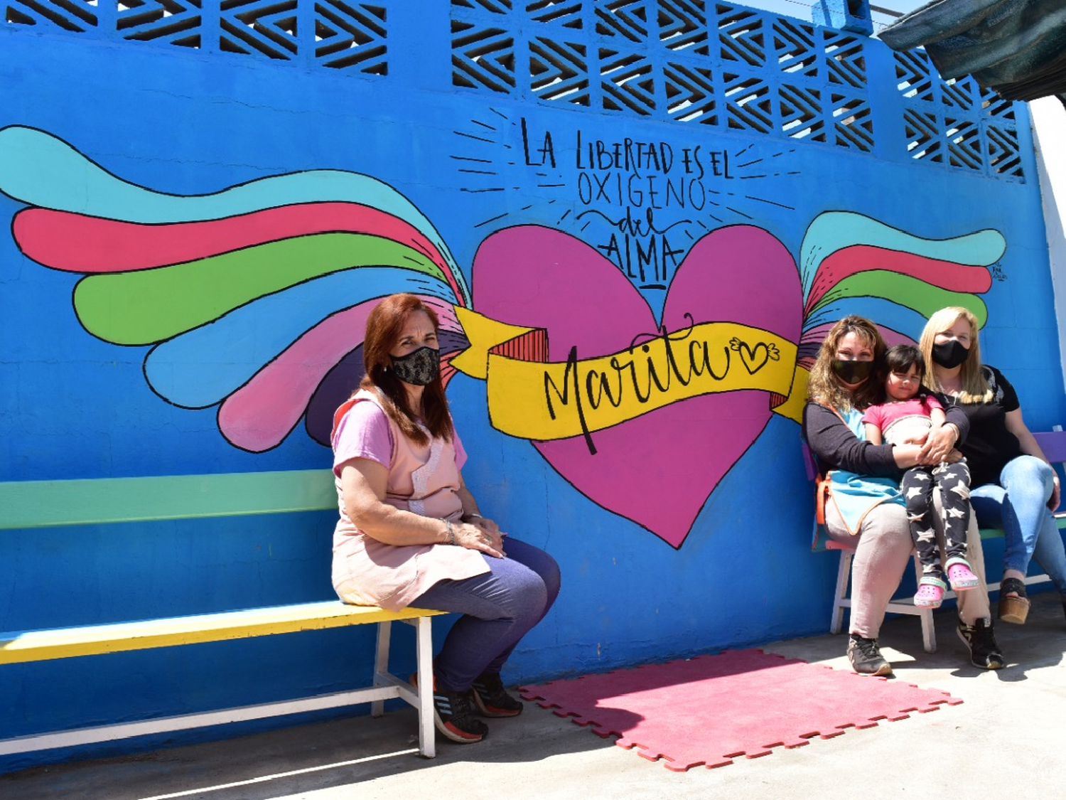 Marita, la maestra convertida en ángel a través del arte