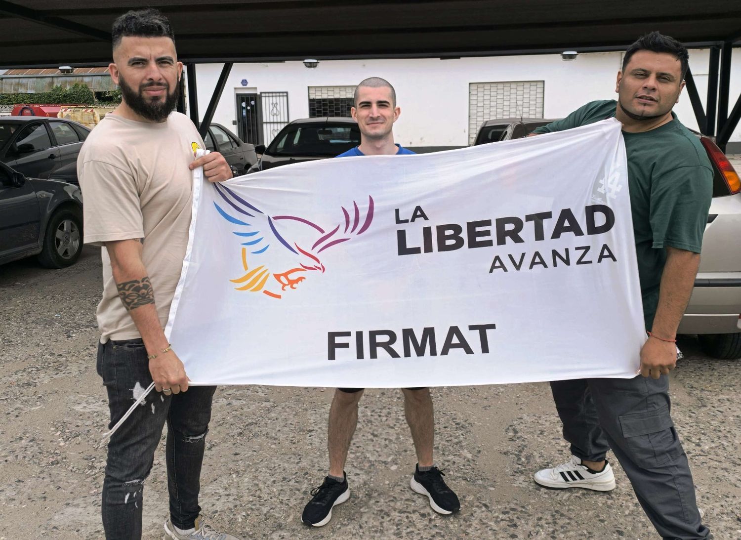 Los tres firmatenses que participaron del acto en Santa Fe capital.