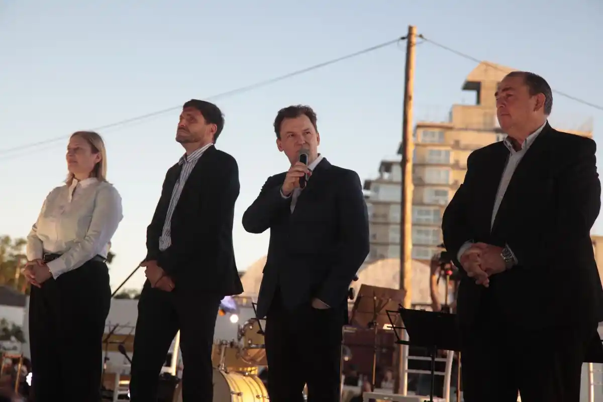 En la inauguración, Nahuel Caputto, CEO del grupo El Litoral, destacó que el nuevo edificio representa una inversión económica, sino también una apuesta arquitectónica al desarrollo y la innovación.