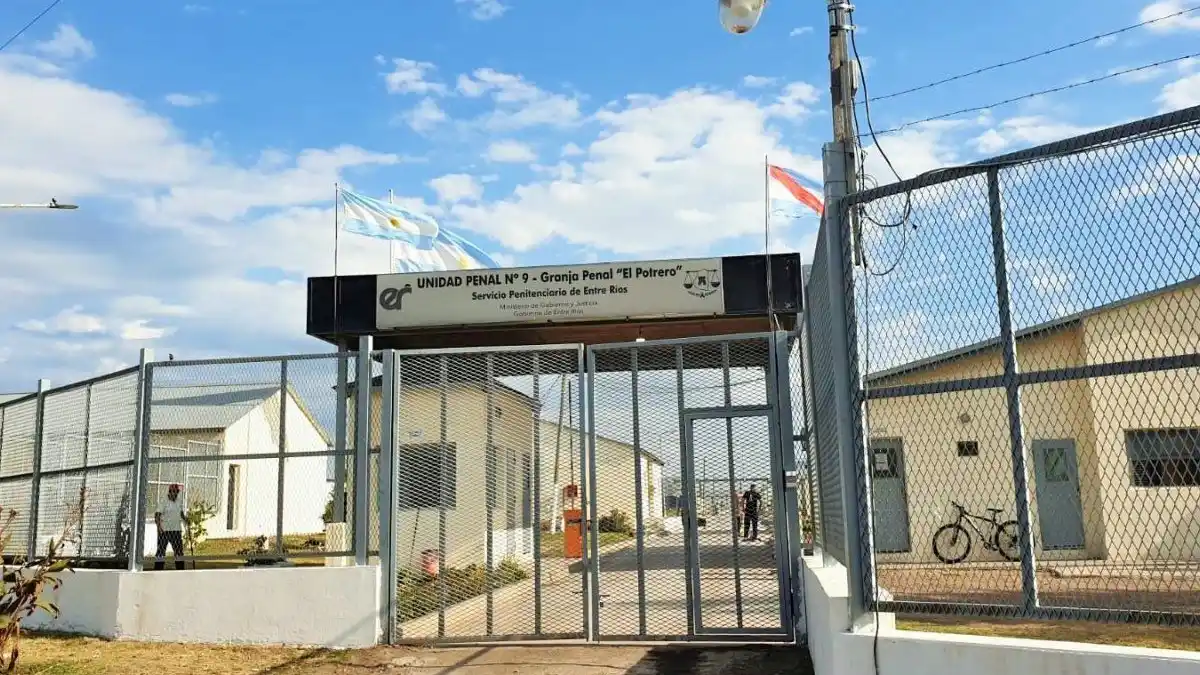 Aspirantes a agentes penitenciarios se forman en operativo en la Unidad Penal Nº 9