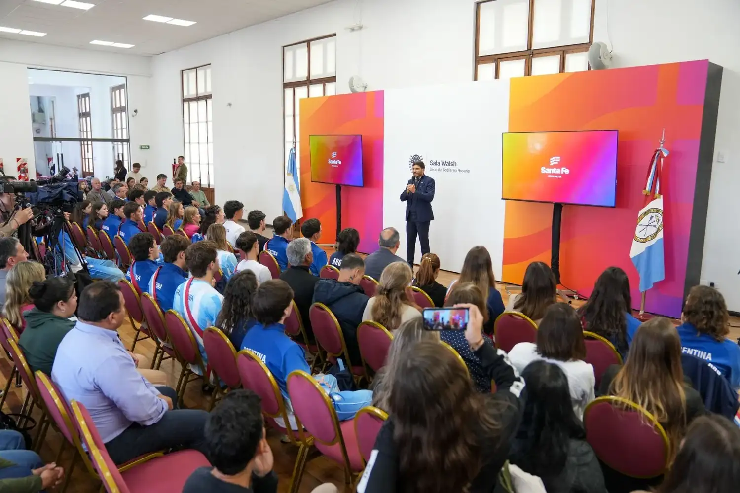 Pullaro: “Cuando los santafesinos nos unimos y tiramos para el mismo lado, lo imposible se transforma en posible” - 6