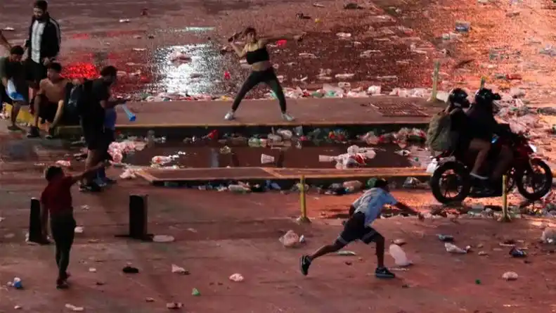 Festejos a medias de la Selección: Oficialismo y oposición aprovecharon los incidentes para buscar protagonismo