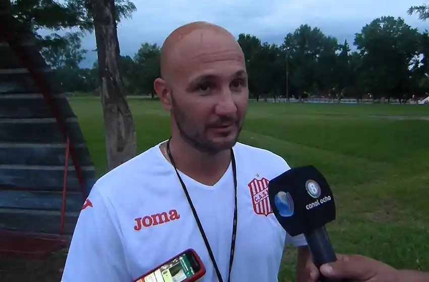 Tomatito Pena, nuevo DT de Chacarita