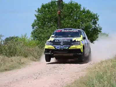 Pitón y Capurro cierran el 2025 como tricampeones del Rally Entrerriano