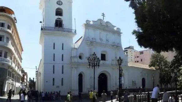 «Nos regaló un ministerio lleno de ternura y humildad»:  iglesia venezolana tras partida del papa Francisco