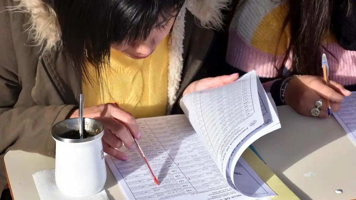 Comenzó la veda electoral para el balotaje de este domingo en todo el país