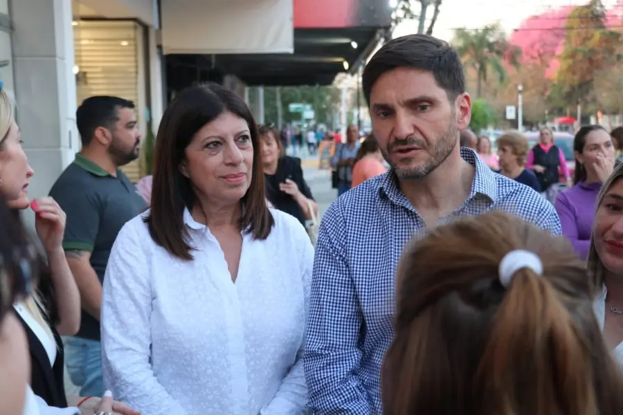 Pullaro y Clara García: "Vamos a dejar atrás la improvisación y el populismo de Perotti"