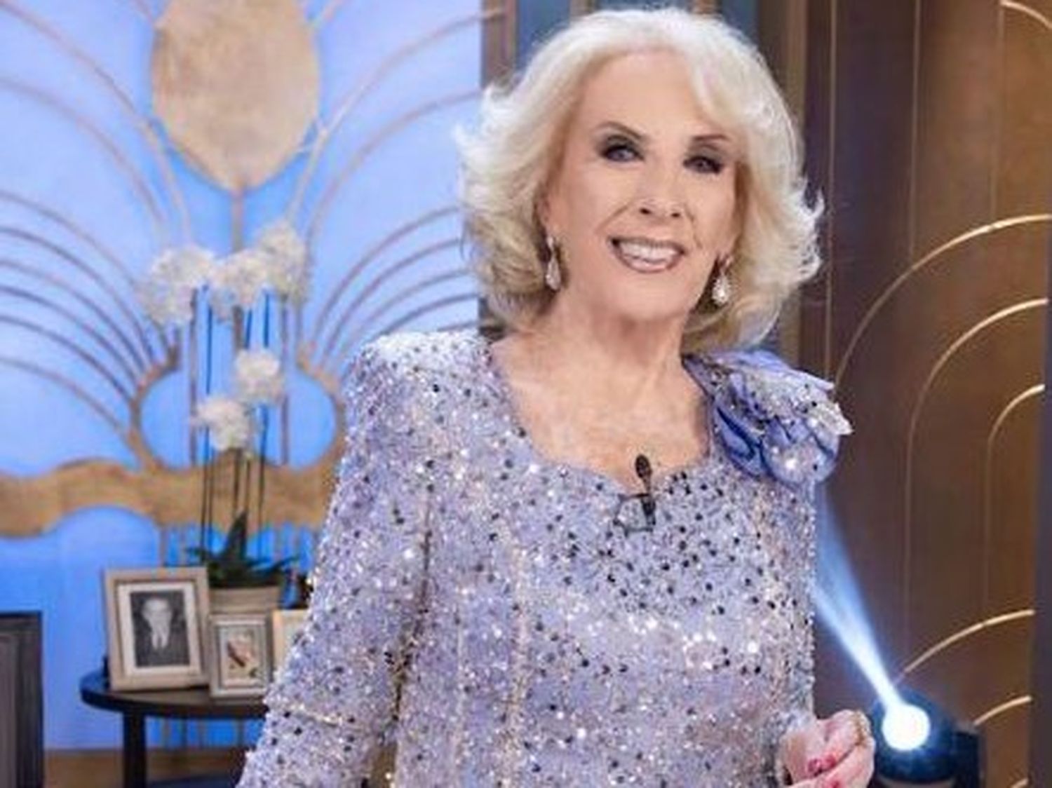 Mirtha celebró 57 años al aire