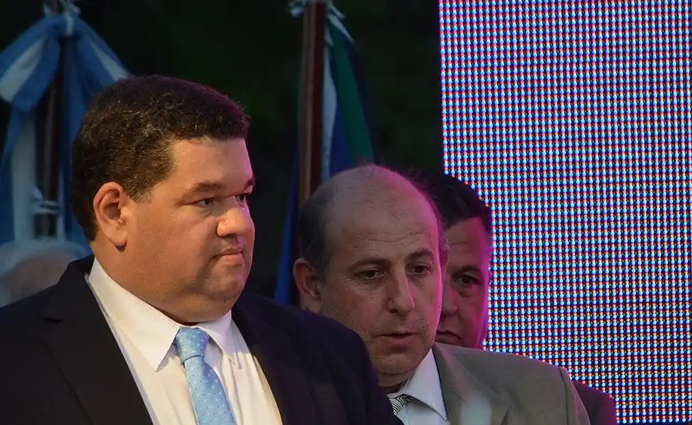 Berisso: En medio del paro, el Intendente convocó "voluntarios" para recolectar la basura