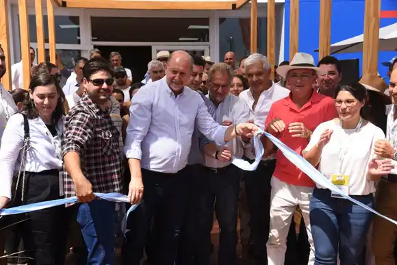 El gobernador Omar Perotti participó de la inauguración del stand de la Provincia en ExpoAgro