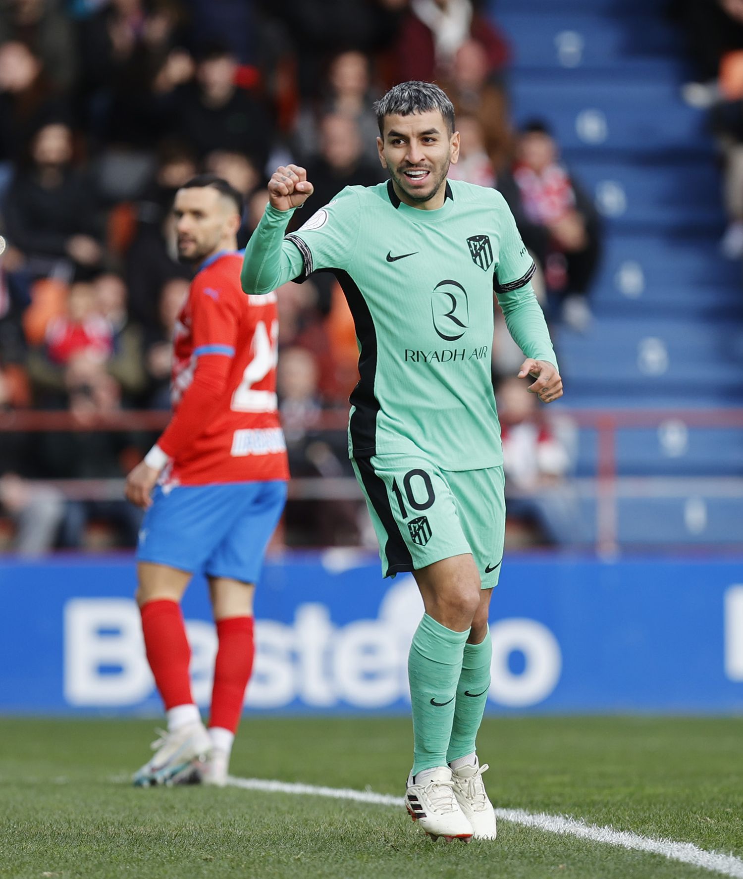 Correa anotó por Copa del Rey.