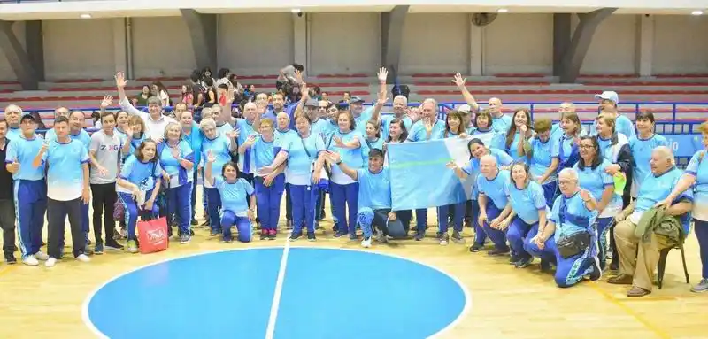 La delegación formoseña
partió a Termas de Río Hondo