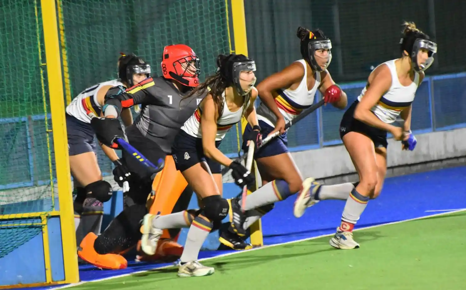 Los tres punteros quieren seguir en esa condición