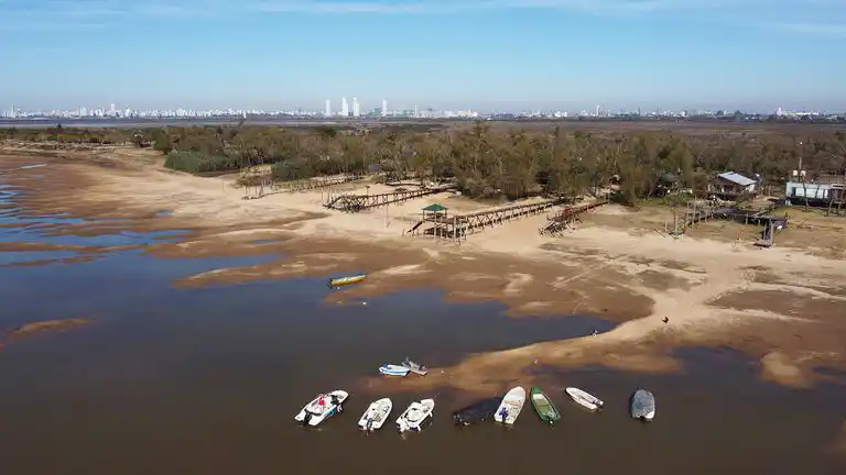 El Gobierno pidió limitar el consumo de agua en 7 provincias