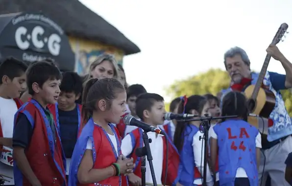 400 chicos fueron parte de los Talleres de Murgas Escolares