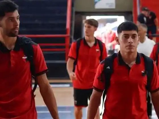 El Sabalero juega en Carlos Casares desde las 18.Foto:El Litoral