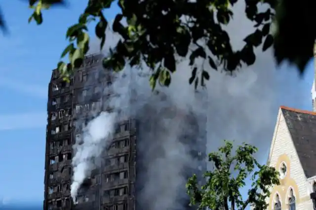 Al menos seis muertos y 70 heridos en un incendio en Londres
