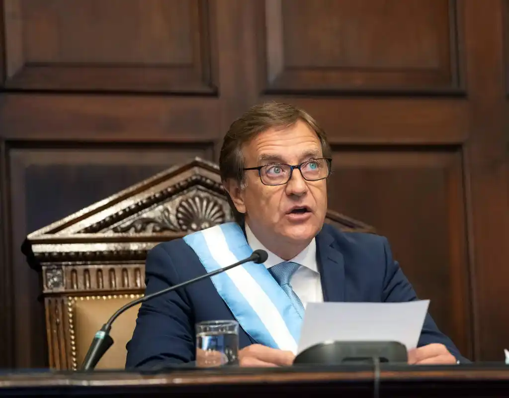 El gobernador de Mendoza quiere un poder legislativo unicameral