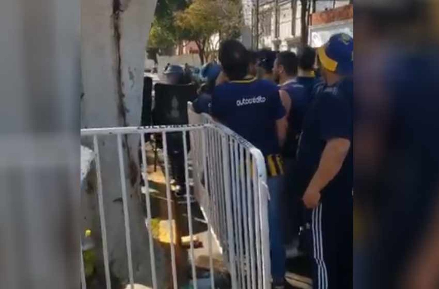 Sobreventa de entradas y escándalo: socios con abono y palcos se quedaron sin clásico