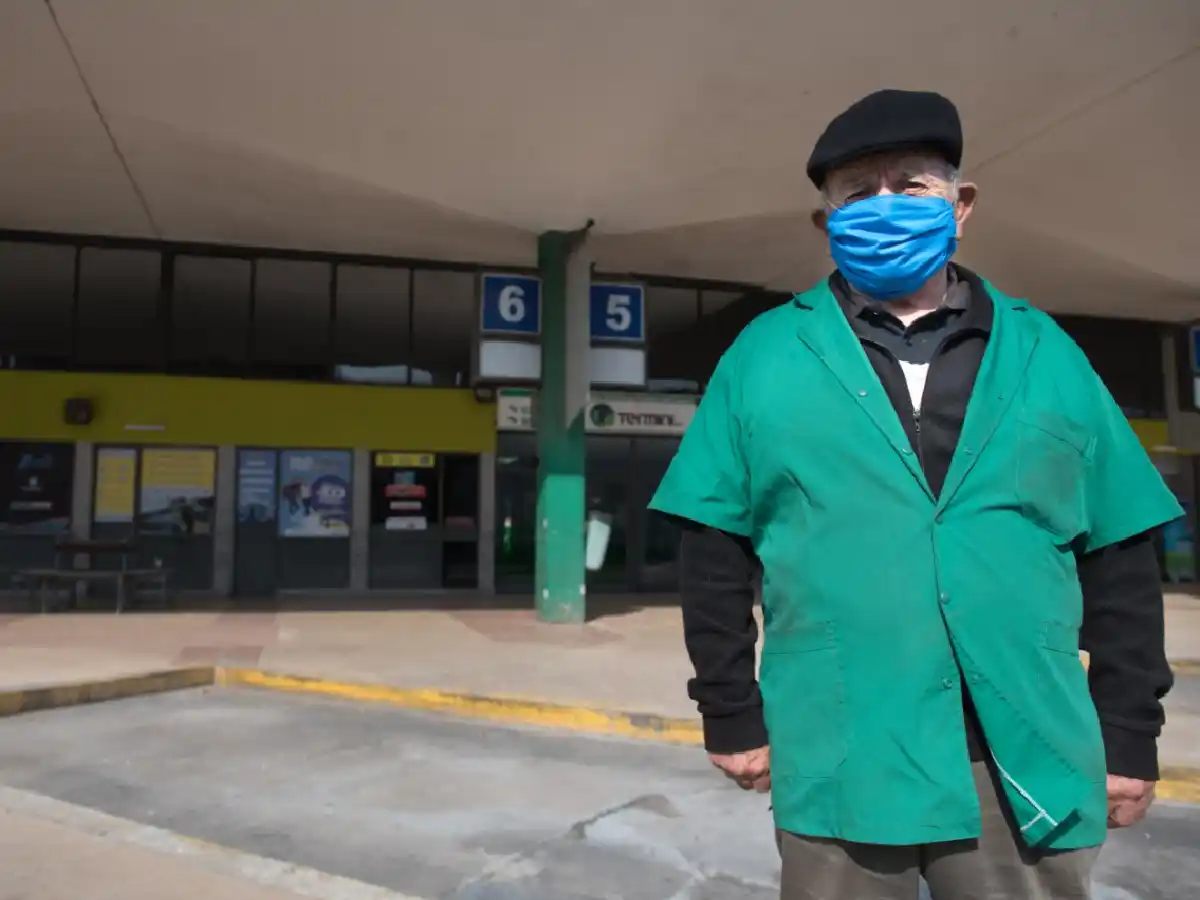 “Nunca vi la Terminal  desierta, es inédito en  mis 54 años de trabajo”