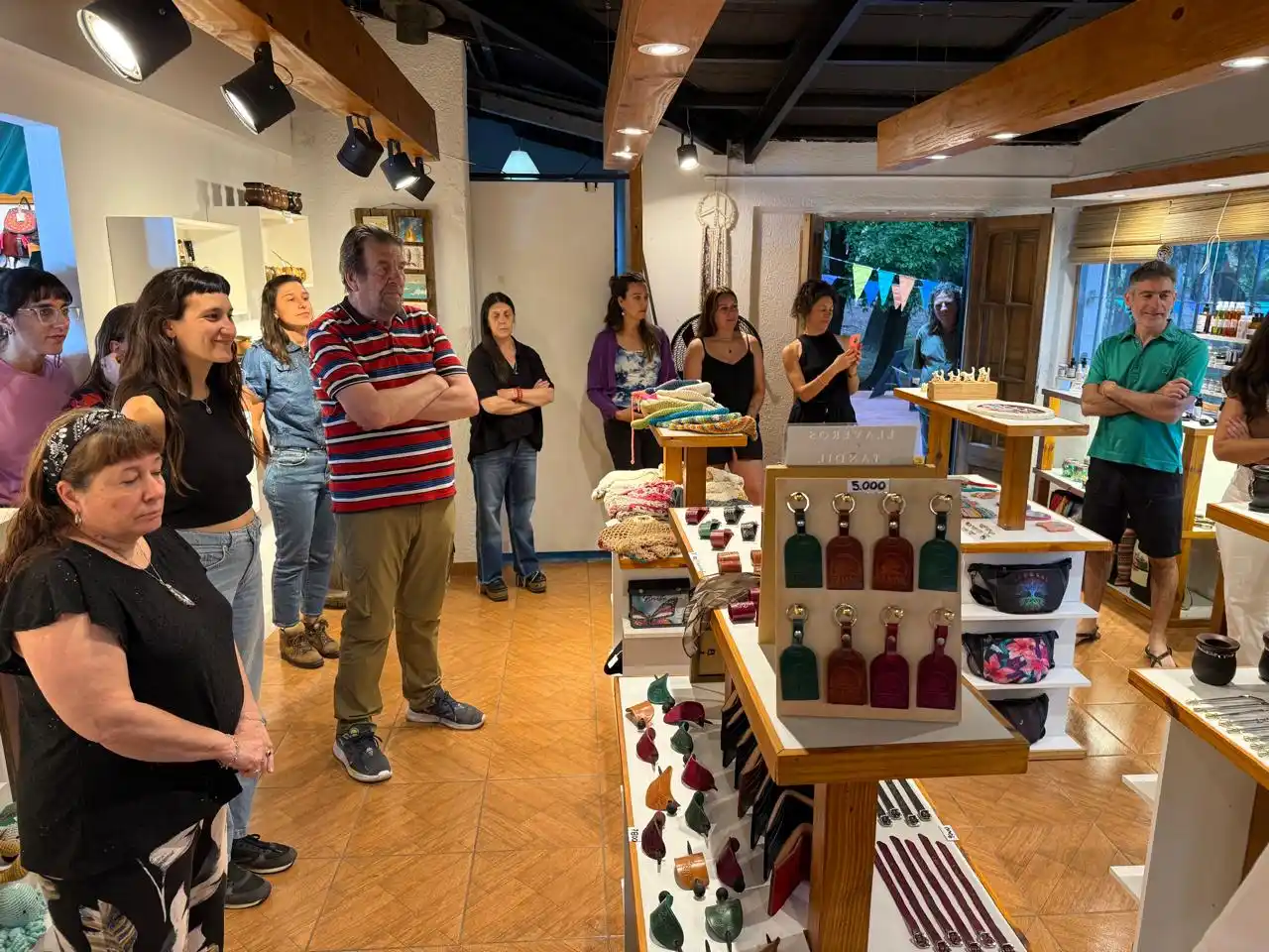 local mercado artesanal 14-12-25 - 6