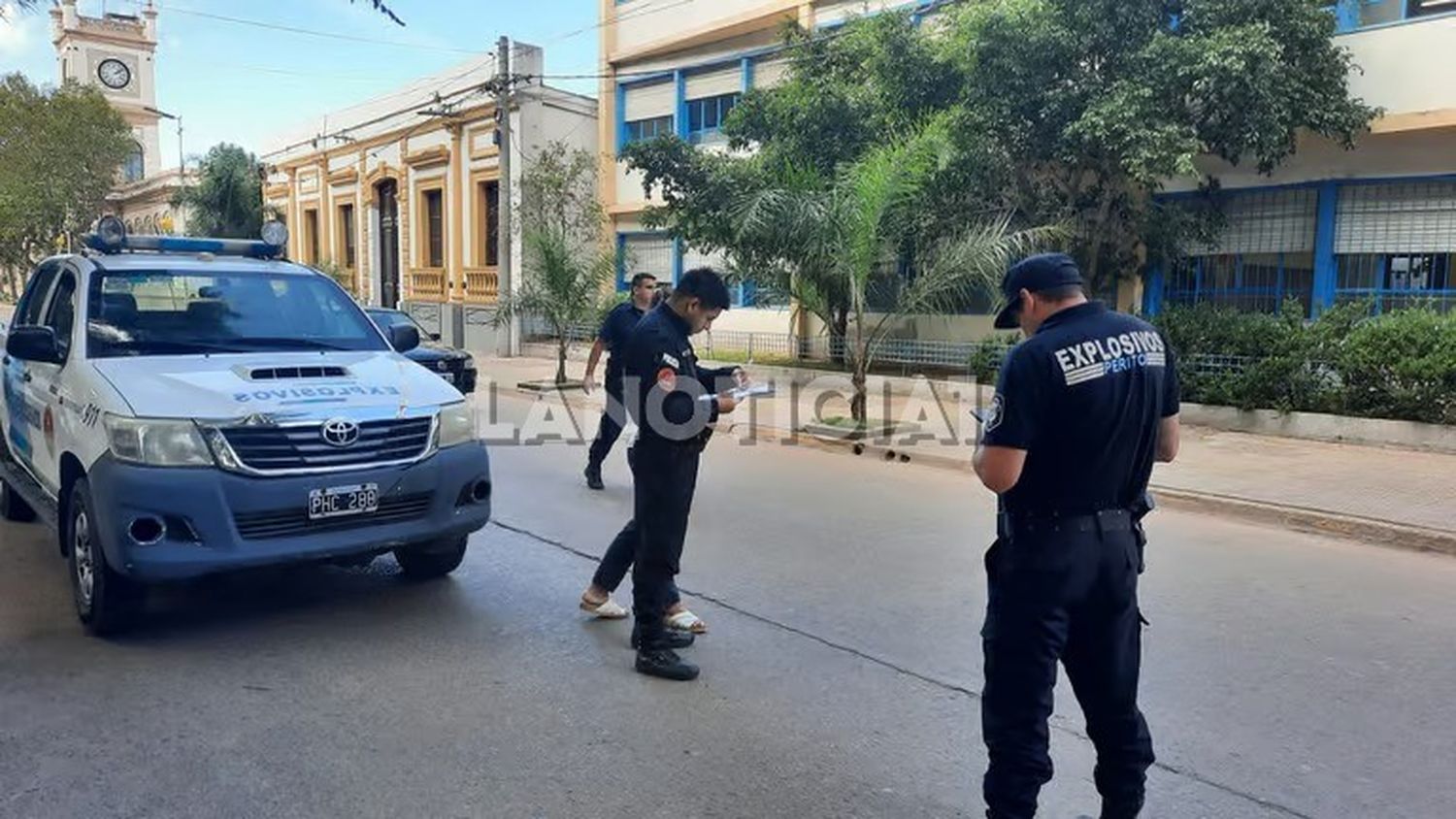 Evacuaron la Municipalidad, cerraron oficinas y suspendieron las clases por una ola de amenazas de bomba en San Pedro